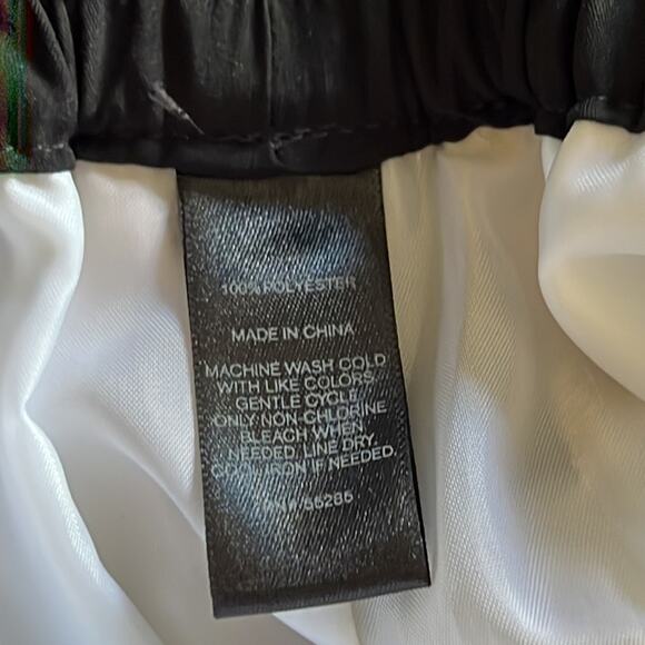 Express NWT White and Black Mini Skirt Woman Size Small Sporty Tenniscore - Picture 7 of 7